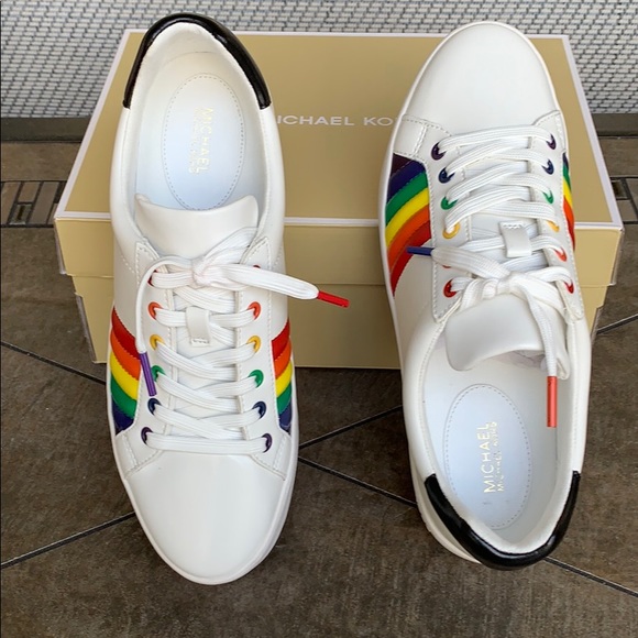 MICHAEL KORS POPPY LACE UP NAPPA PU OPTICWHT/BLK - Picture 7 of 16